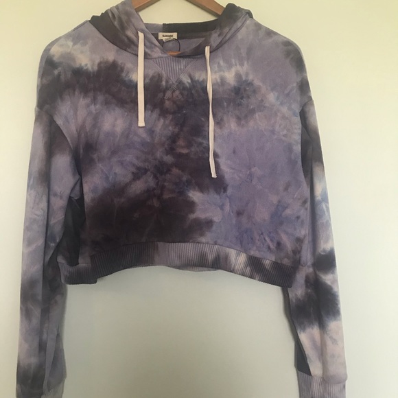 Worn once is cropped size is S/P but go with XS - Picture 1 of 1